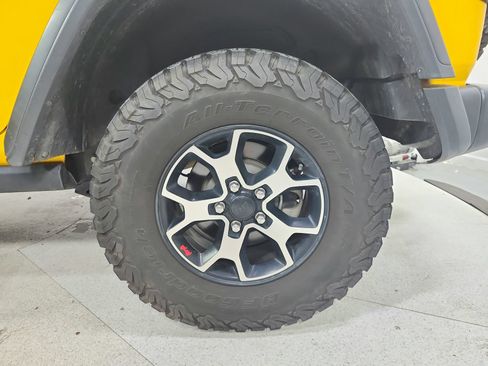Used 2021 Jeep Wrangler Unlimited Rubicon AWD/4WD image 12