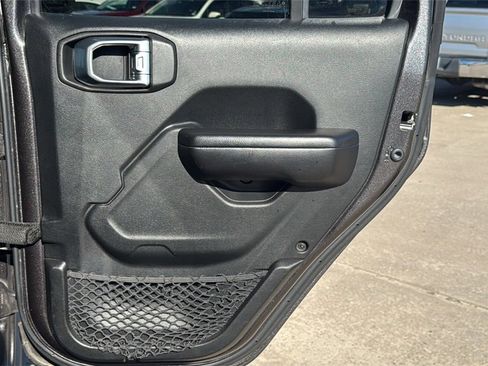 Used 2020 Jeep Wrangler Unlimited Rubicon image 30