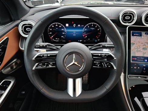 Certified 2026 Mercedes-Benz GLC 300 4MATIC image 18