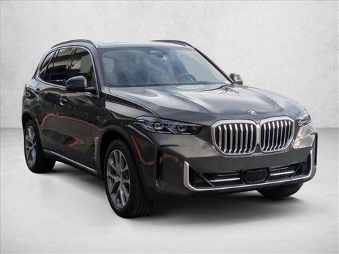 New 2026 BMW X5 xDrive50e image 6