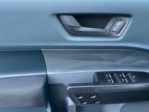 Certified 2025 Ford Maverick XL FWD image 8