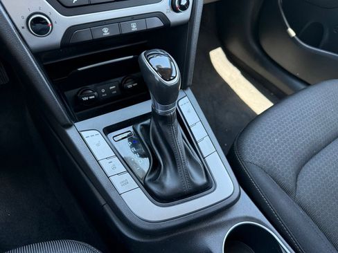 Used 2018 Hyundai Elantra SEL image 23