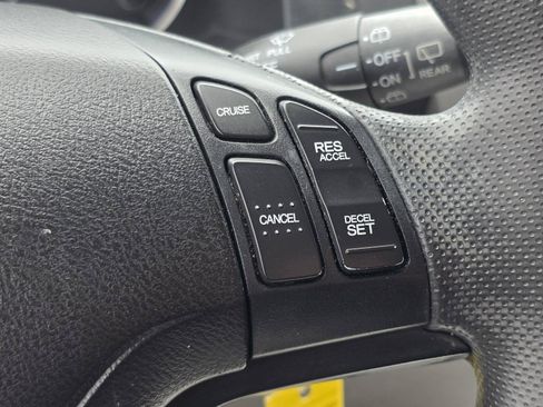 Used 2011 Honda CR-V LX image 12
