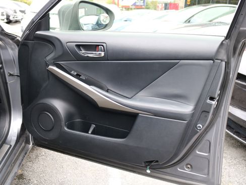 Used 2016 Lexus IS 200t image 42