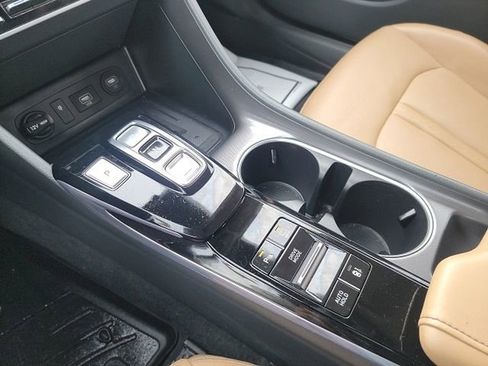Used 2023 Hyundai Sonata Limited image 14