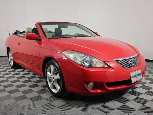 Used 2006 Toyota Solara SE image 2