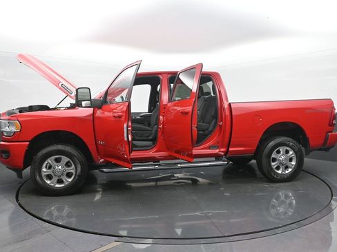 Used 2024 RAM 2500 Big Horn w/ Safety Group image 55