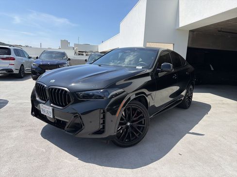 Certified 2024 BMW X6 xDrive40i w/ Premium Package AWD/4WD image 3