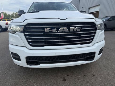 Used 2025 RAM 1500 Laramie AWD/4WD image 25