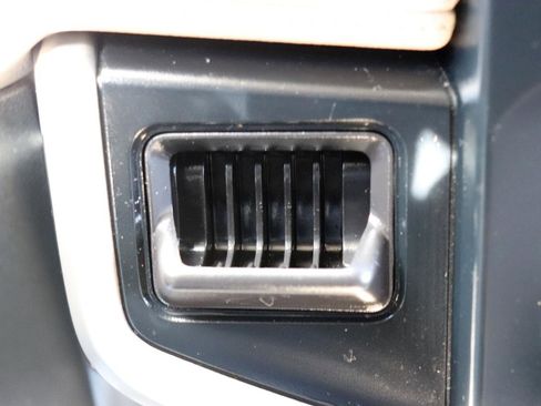 Used 2024 Ford Expedition Limited image 43