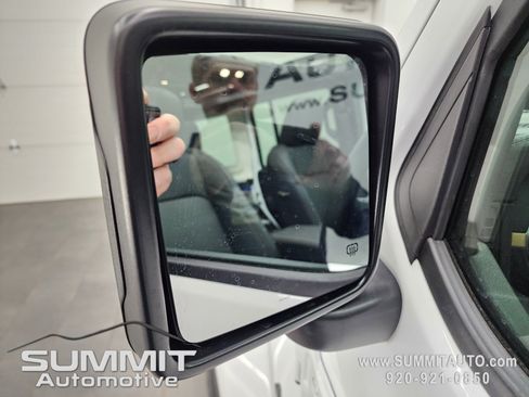 New 2025 Jeep Wrangler Sahara w/ Technology Group image 37