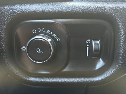 Used 2024 RAM 1500 Laramie RWD image 10