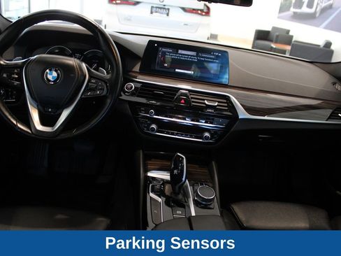 Used 2018 BMW 530i xDrive AWD/4WD image 8