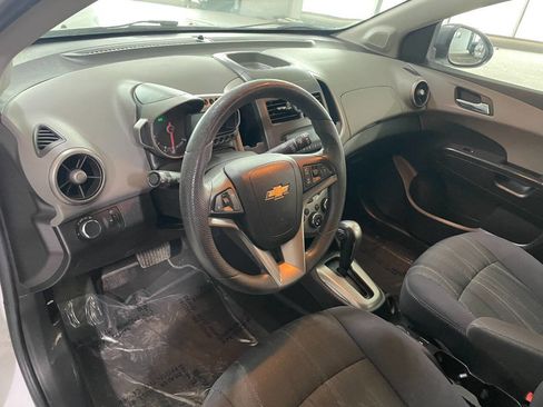 Used 2013 Chevrolet Sonic LT image 18