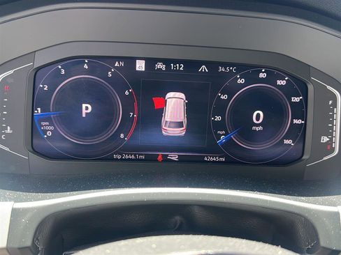 Used 2023 Volkswagen Atlas SEL R-Line AWD/4WD image 5