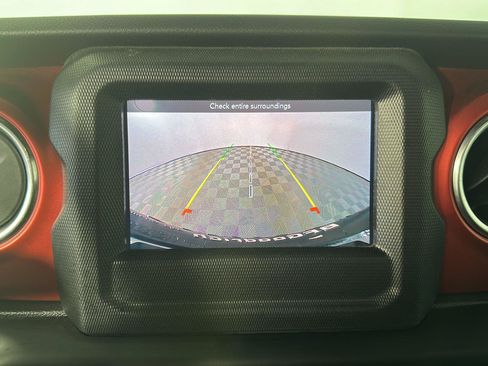 Used 2021 Jeep Wrangler Rubicon w/ LED Lighting Group AWD/4WD image 18