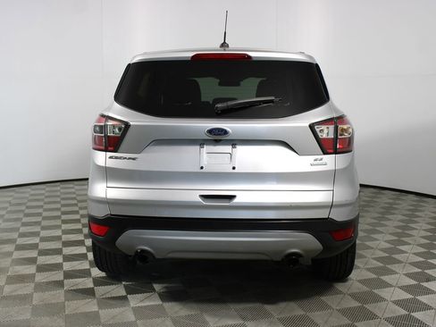 Used 2017 Ford Escape SE FWD image 27
