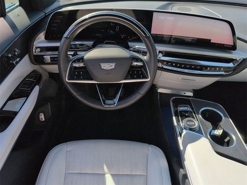 Certified 2023 Cadillac Lyriq Luxury image 26