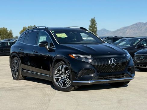 New 2026 Mercedes-Benz EQS 400 4MATIC SUV image 2