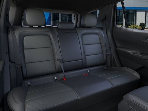 New 2026 Chevrolet Equinox LT w/ Convenience Package II image 17
