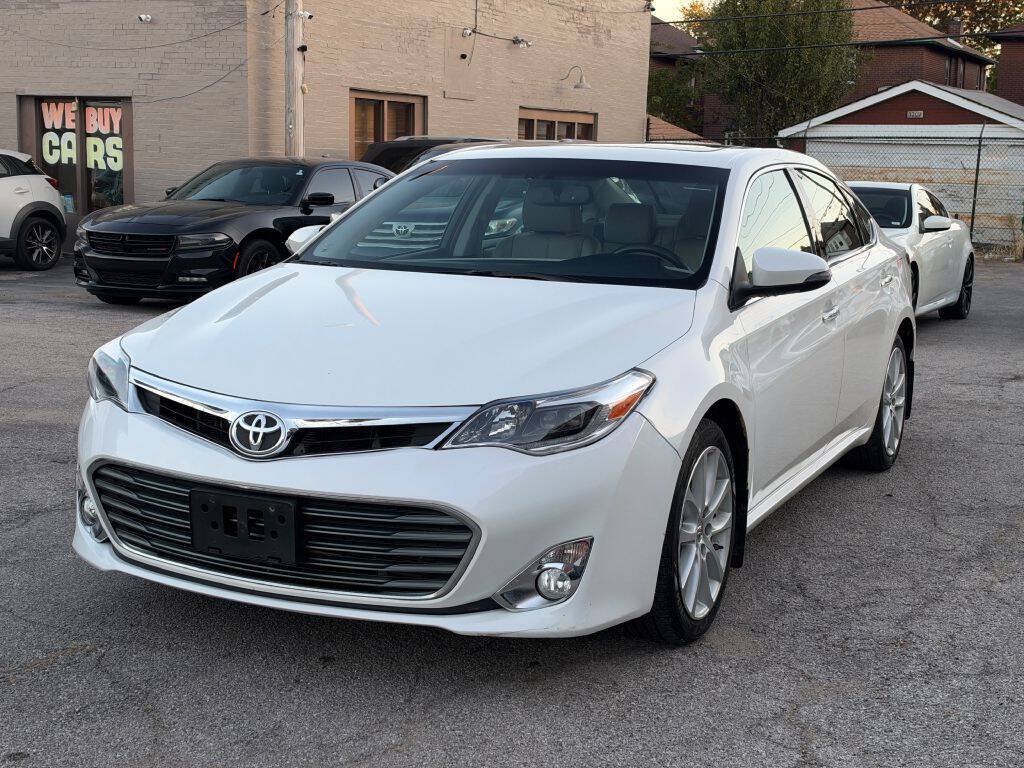 Used 2014 Toyota Avalon Limited FWD image 3