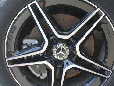 Certified 2025 Mercedes-Benz GLB 250 image 16