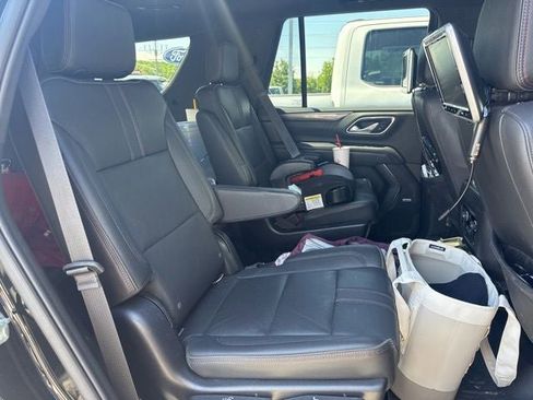 Used 2021 Chevrolet Tahoe RST w/ Luxury Package AWD/4WD image 35