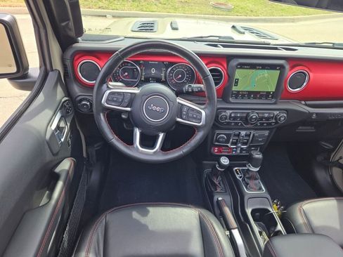 Used 2022 Jeep Wrangler Unlimited Rubicon w/ Steel Bumper Group image 19