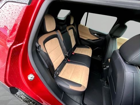 New 2026 Chevrolet Equinox ACTIV AWD/4WD image 11