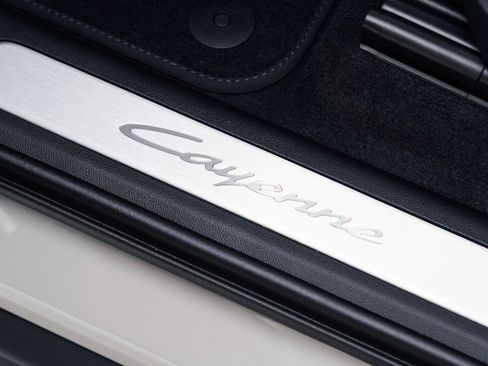 New 2026 Porsche Cayenne Coupe image 14