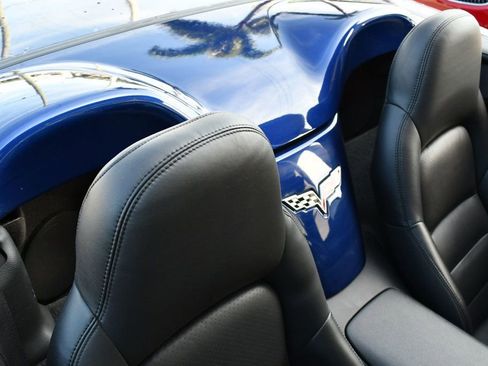 Used 2007 Chevrolet Corvette Convertible w/ Preferred Equipment Group RWD image 16