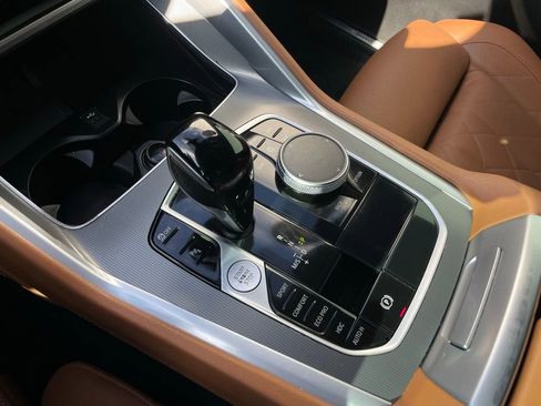 Used 2023 BMW X6 xDrive40i w/ Premium Package image 21