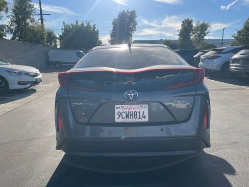 Used 2021 Toyota Prius Prime Limited FWD image 3