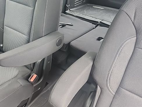 Used 2022 Chevrolet Traverse LT w/ LPO, Floor Liner Package AWD/4WD image 10