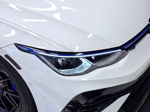 Used 2023 Volkswagen Golf 20th Anniversary Edition image 52