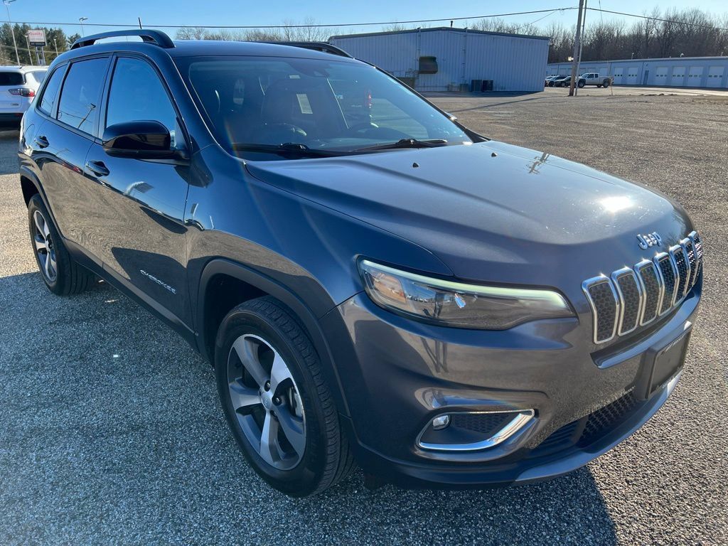 Used 2022 Jeep Cherokee Limited w/ Mopar Interior Package AWD/4WD image 9