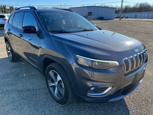 Used 2022 Jeep Cherokee Limited w/ Mopar Interior Package image 9