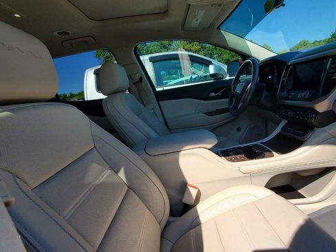 Used 2020 GMC Acadia Denali w/ Denali Ultimate Package AWD/4WD image 4