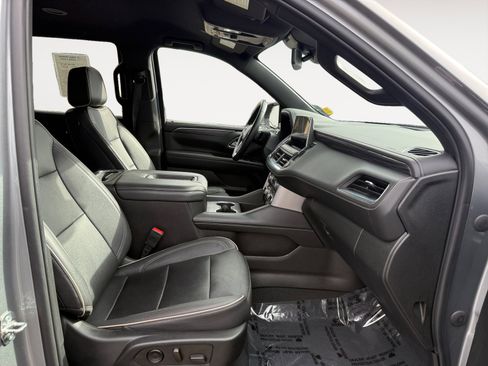 Used 2023 GMC Yukon SLT image 19