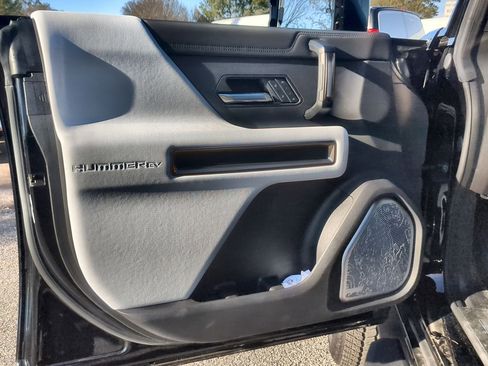 Used 2025 GMC Hummer EV 3X image 23