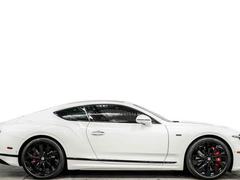 Used 2025 Bentley Continental GT image 2