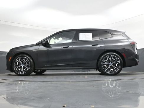 Used 2022 BMW iX xDrive50 AWD/4WD image 32