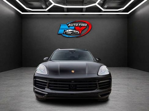 Used 2023 Porsche Cayenne Platinum Edition AWD/4WD image 11
