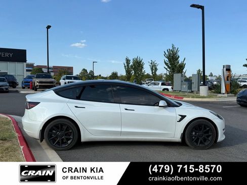 Used 2023 Tesla Model 3 Standard Range RWD image 8