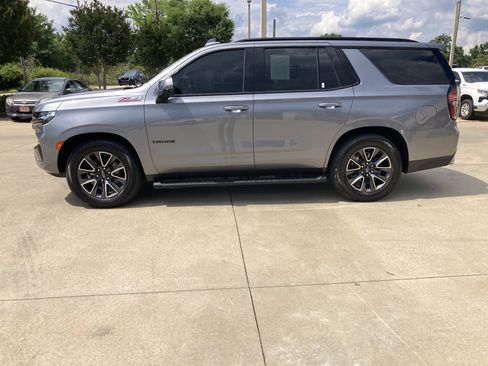 Used 2022 Chevrolet Tahoe Z71 w/ Off-Road Capability Package AWD/4WD image 9