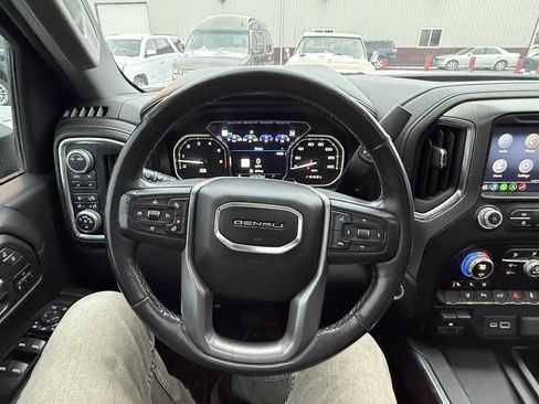 Used 2020 GMC Sierra 2500 Denali w/ Denali Ultimate Package image 17