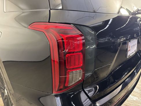 Used 2024 Hyundai Palisade Calligraphy image 31