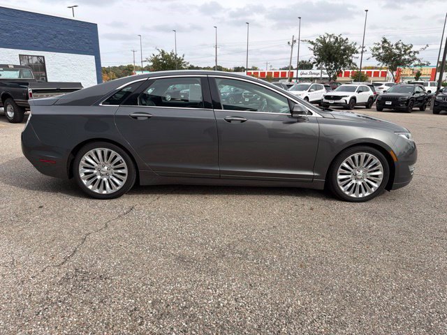Used 2016 Lincoln MKZ w/ Equipment Group 200A Select FWD image 6