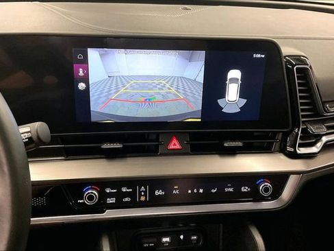 Used 2025 Kia Sportage EX FWD image 28