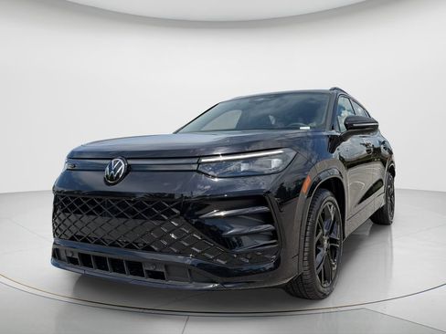 New 2026 Volkswagen Tiguan SE R-Line FWD image 1